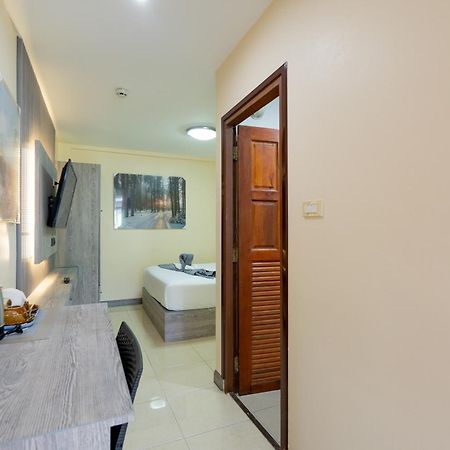 فندق سكوير وان Patong المظهر الخارجي الصورة
