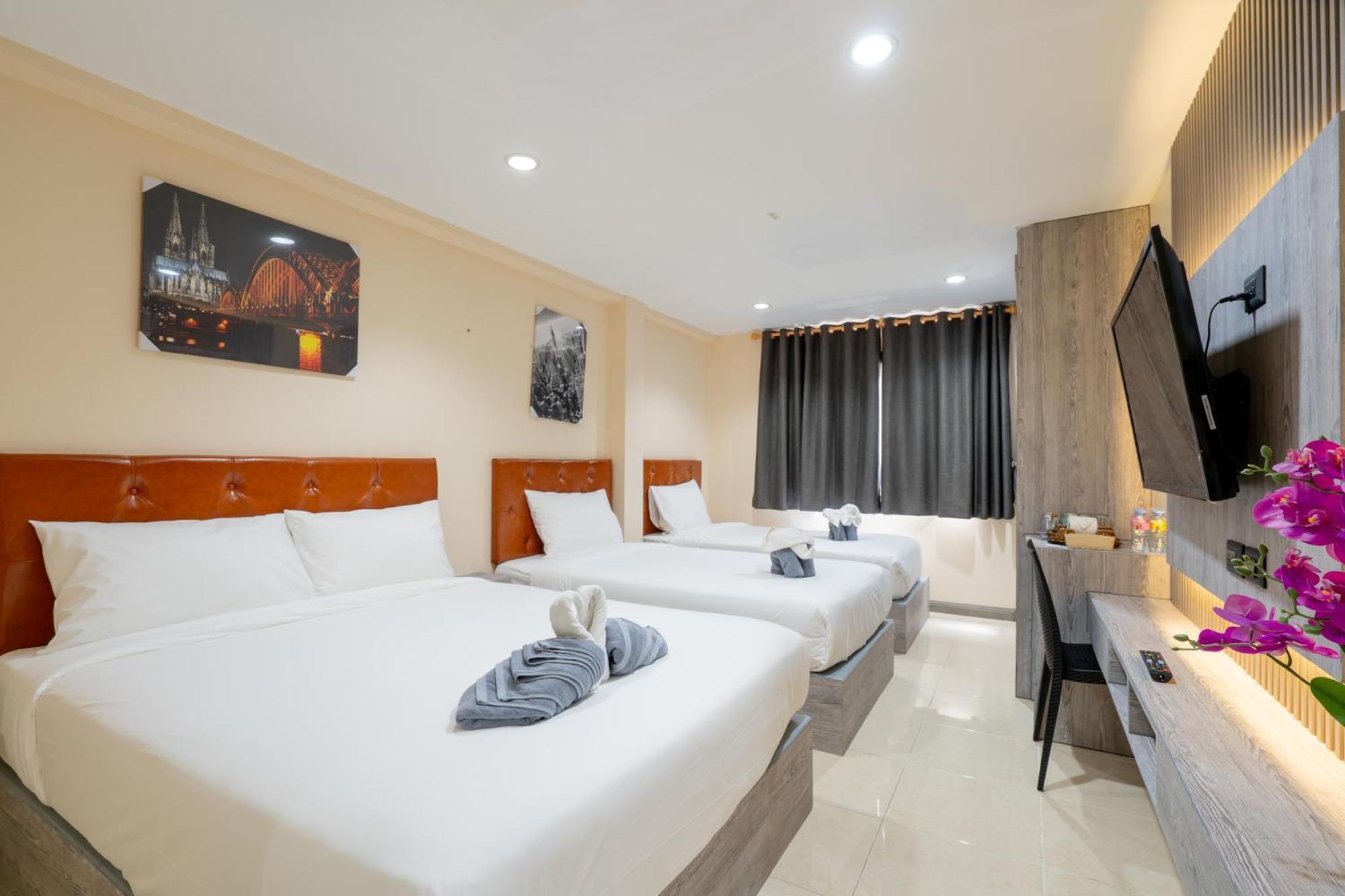 فندق سكوير وان Patong المظهر الخارجي الصورة