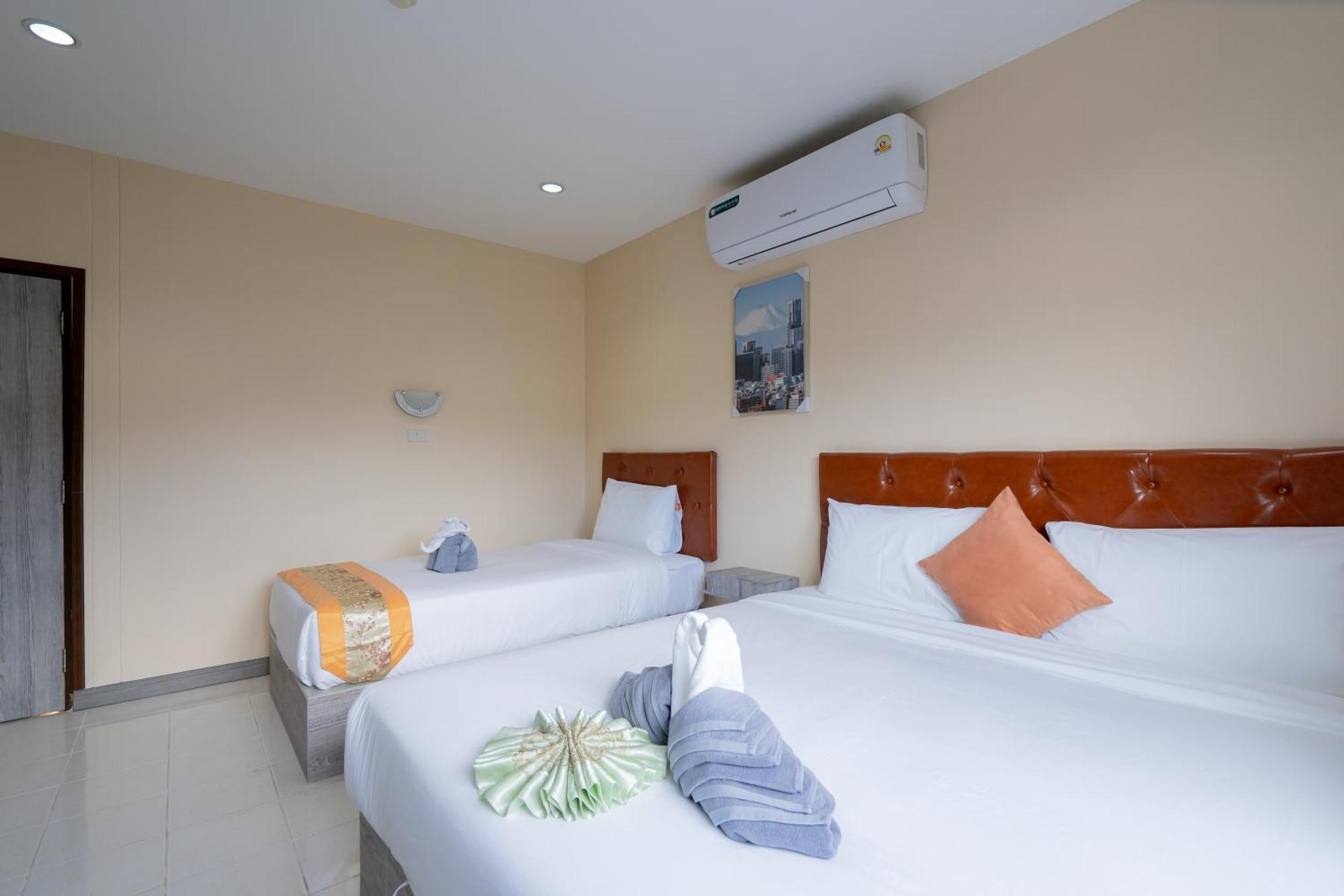 فندق سكوير وان Patong المظهر الخارجي الصورة