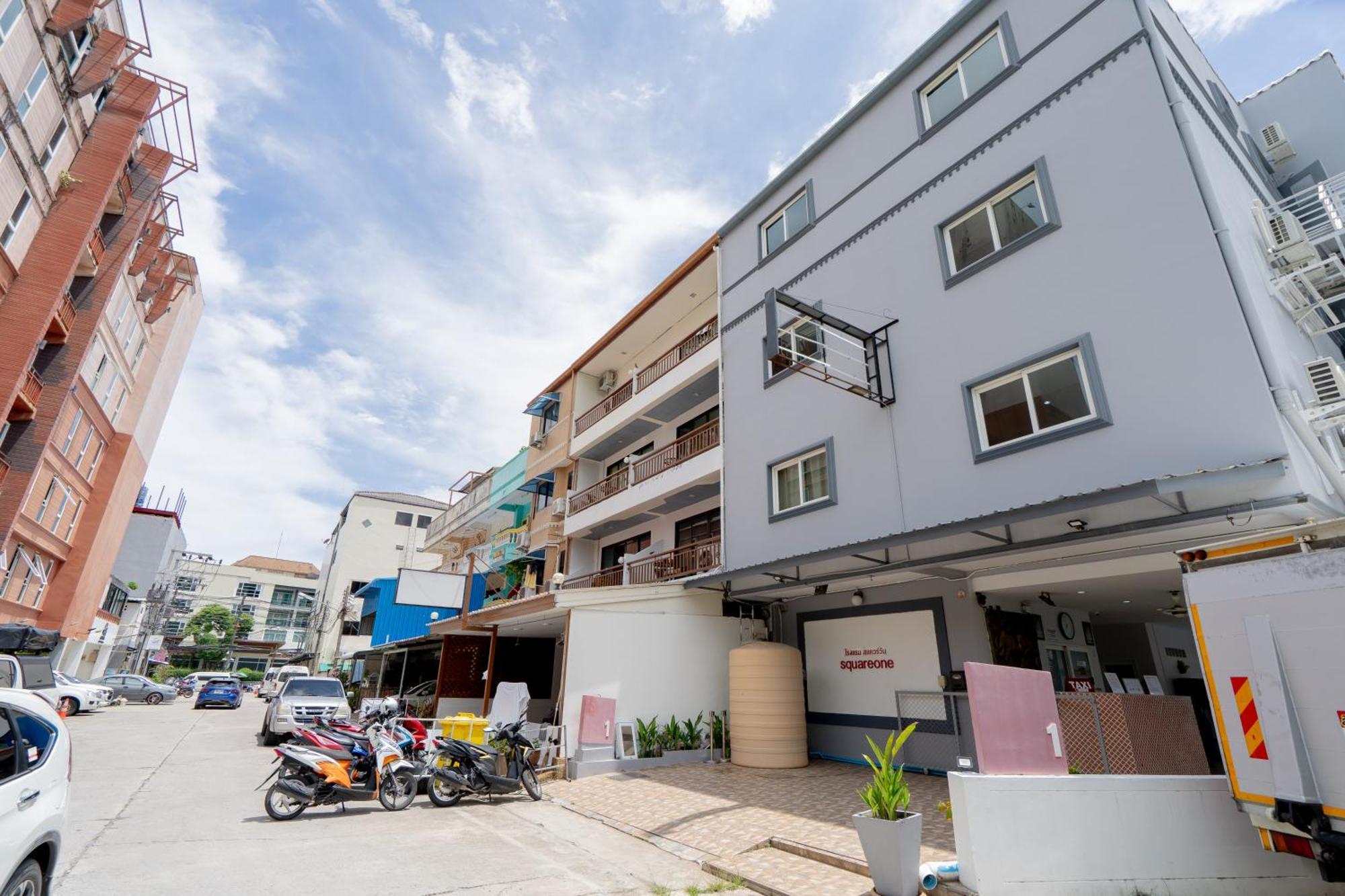 فندق سكوير وان Patong المظهر الخارجي الصورة